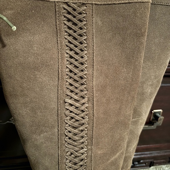 Sbicca suede OTK boots size 9 taupe - Picture 3 of 10
